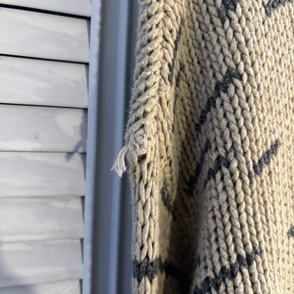 Cropped sweater - Picture 4 of 6